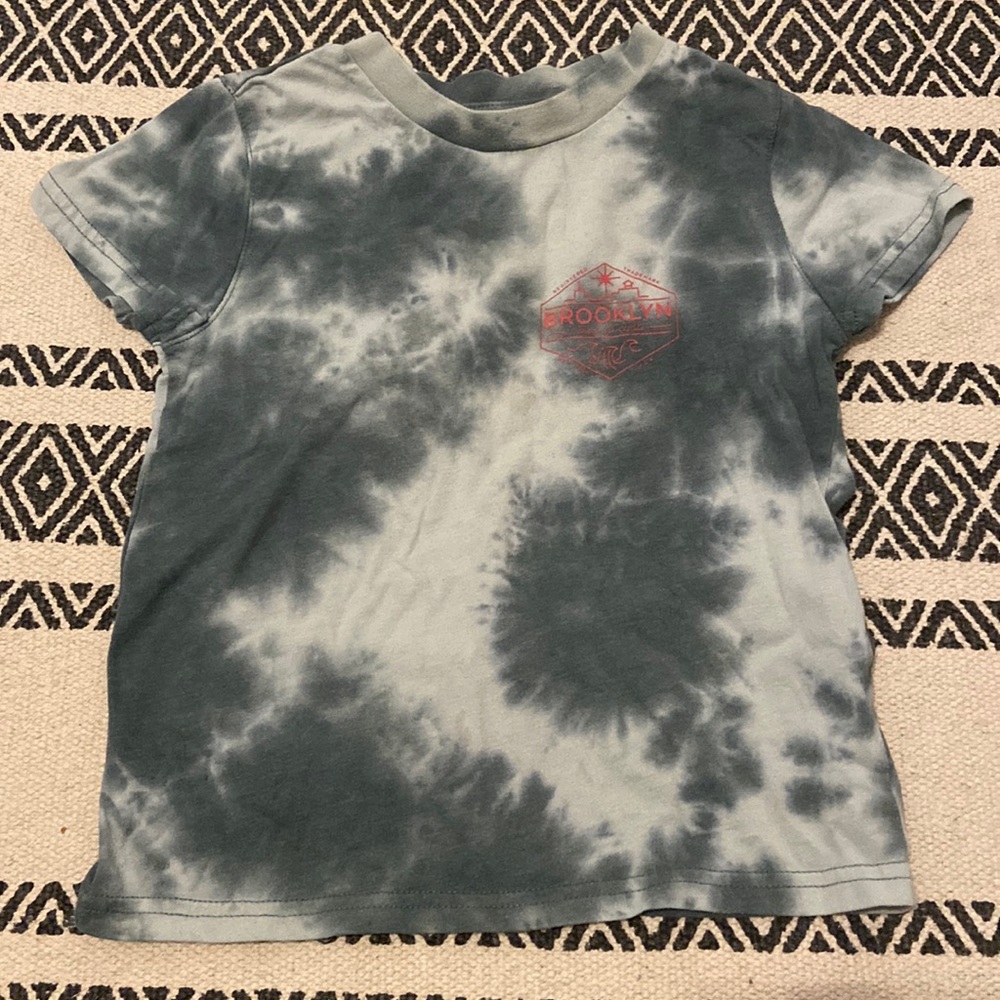 Tee